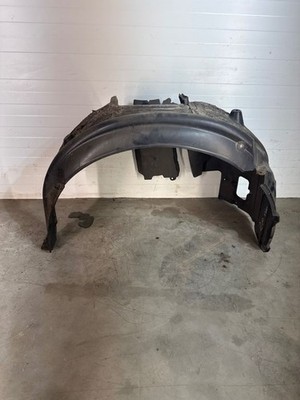 BMW 5 E60 E61 2008 Vorne rechts Radlaufschale Radhausverkleidung vorne BME5522
