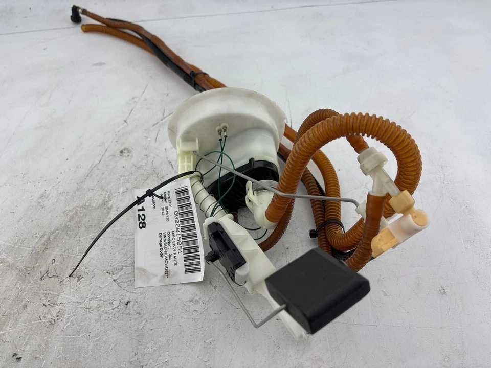 Bomba de combustible BMW 135I323i325i328i335i 2008-2015 Foto 3 de 4