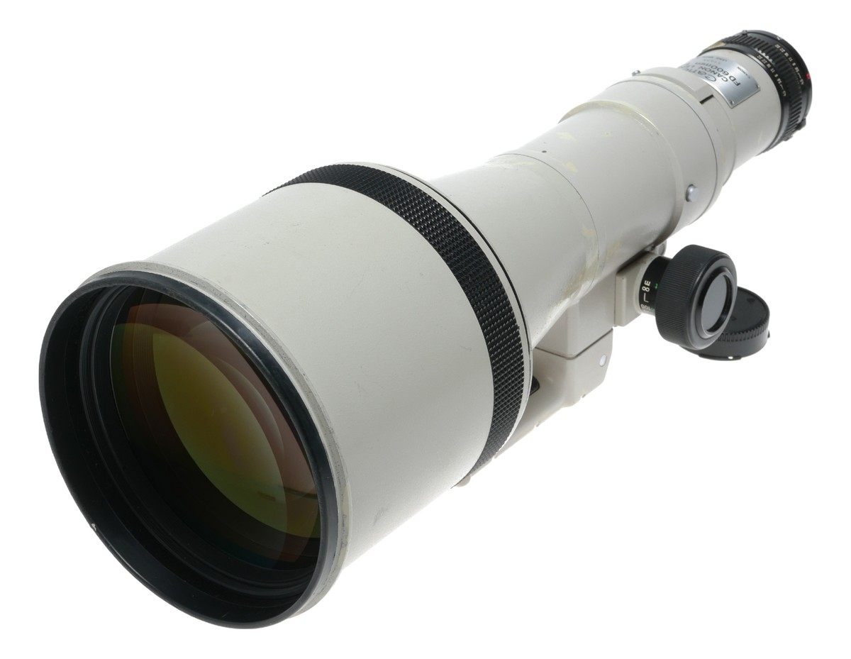 Canon FD 600mm 1:4.5 lens Prime vintage SLR 4.5/600 cased Canon FD 600mm 1:4.5 lens Prime vintage SLR 4.5/600 cased