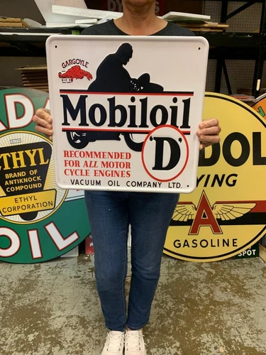 Antique Vintage Old Style Metal Sign Mobiloil Oil Mobil Made in USA