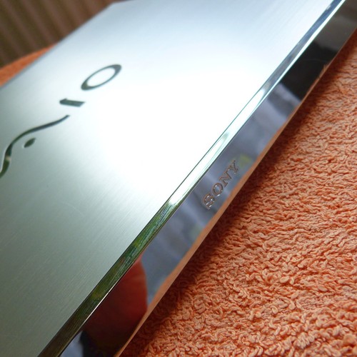 Sony Vaio SVT 13 pulgadas TOUCH METAL ULTRABOOK l Windows 10 SSD l TURBO i5 1628 GB - Imagen 12 de 19