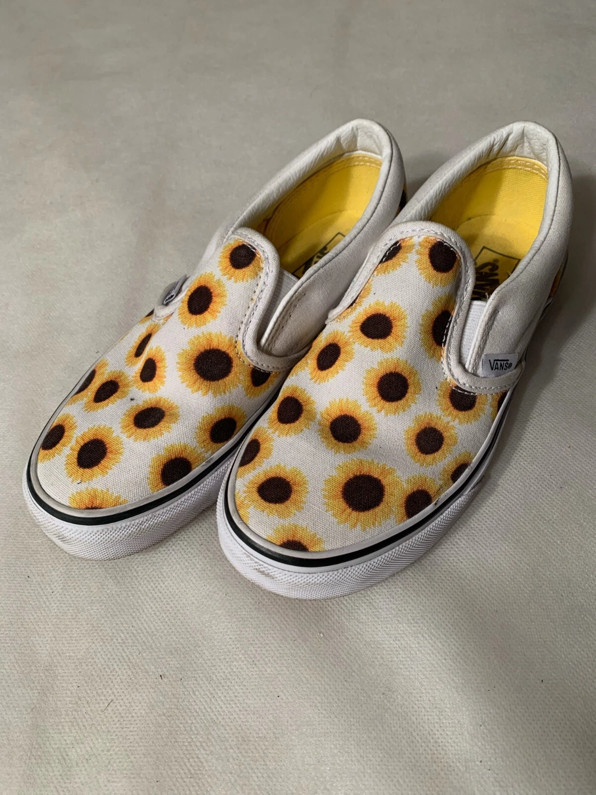 Scarpe da ginnastica slip on bianche Vans classiche taglia 3 giallo girasole Vans