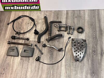 Kawasaki KXF KX-F 250 gear lever motor mount swingarm axle engine protection