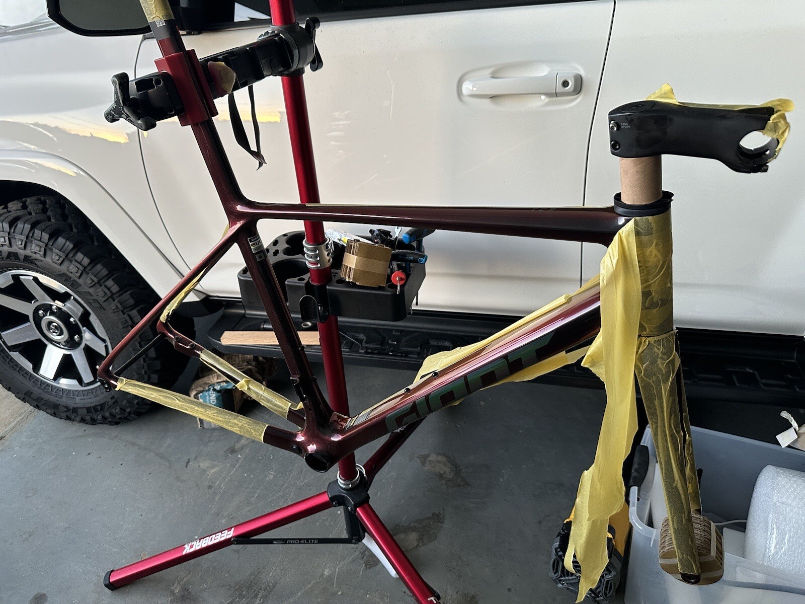 2025 GIANT TCR SL FRAMESET Size X-Small My25 Integrated Cables Gen X