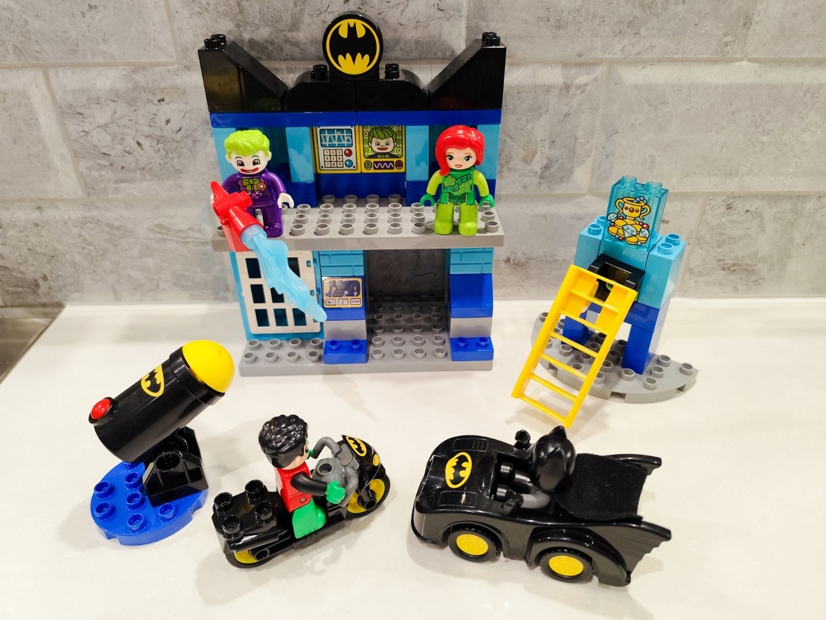 Batcave Challenge Batcaverna Duplo LEGO DUPLO: Batcave Challenge - Main Image