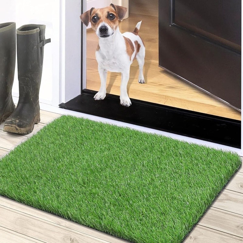 Thick Realistic Synthetic Grass Turf Indoor Outdoor Non-Slip Dirt