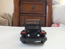 1999 New-Ray Daimler Chrysler Corp 1:43 Black Jeep Wrangler Sahara Edition