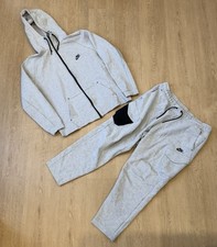 Nike Sportswear Tech Fleece Gray Tracksuit Men  s Size Large / XL Sweatsuit