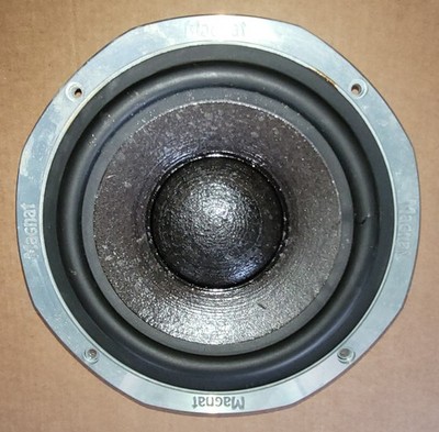 Dahlquist dqm-9c woofer/ Magnat/ reads 4.0 ohms