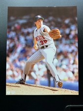 MINNESOTA TWINS Kevin Tapani Color 8 x 10 Photo on the mound MLB Baseball