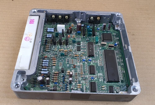 Toyota Land Cruiser Prado KZJ90W 1KZTE A/T 89661-60520 engine computer oem jdm - Picture 6 of 9