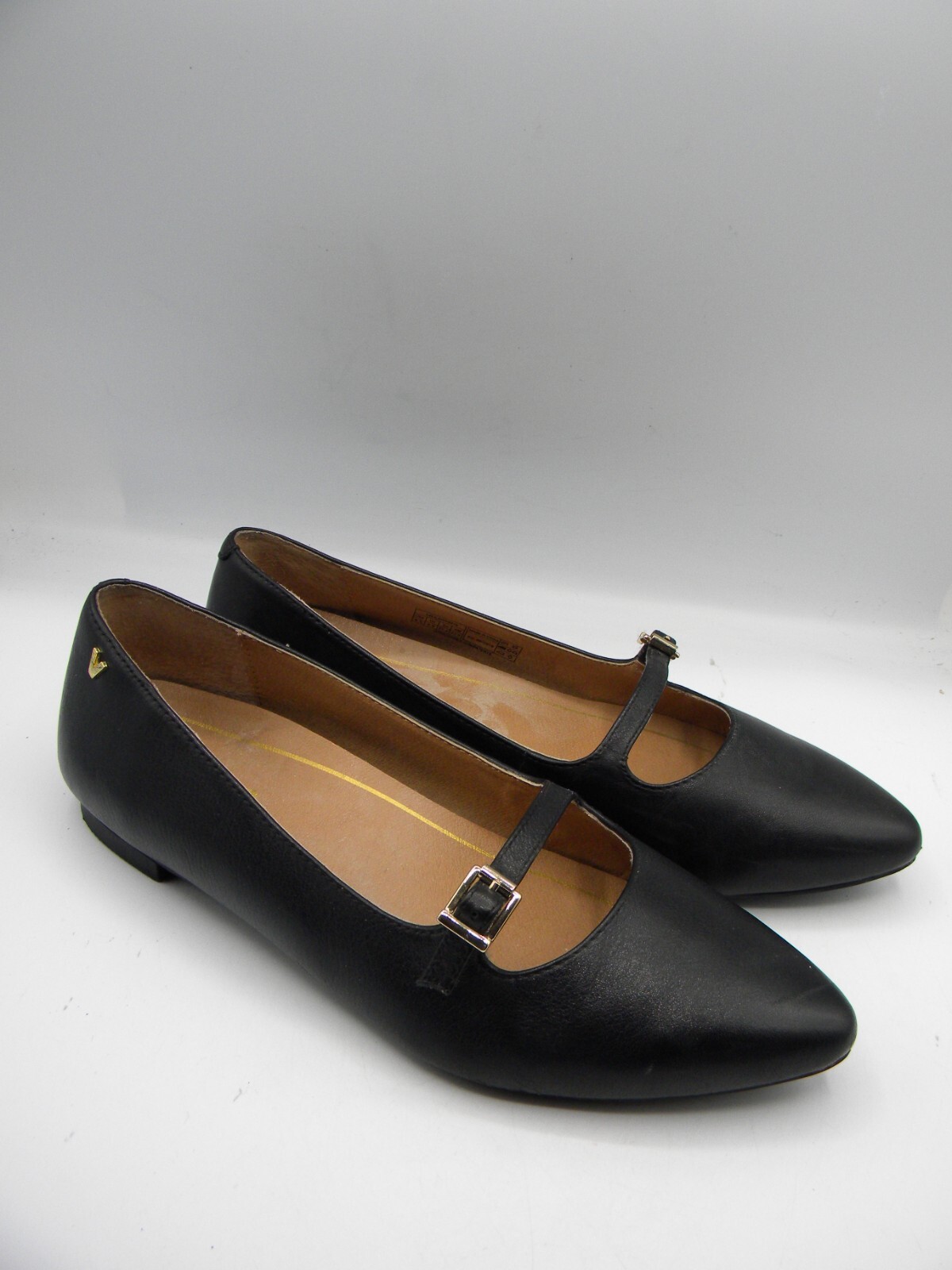 Slide View: 1: Vagabond Iza Black Leather Platform Oxford | Women shoes, Leather zipper, Oxford 