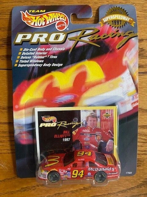 1997 HOT WHEELS PRO RACING NASCAR SUPERSPEEDWAY 1ST EDITION LOT OF