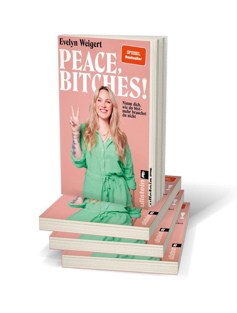 Thumbnail - Peace, Bitches | Evelyn Weigert | 2022 | Deutsch