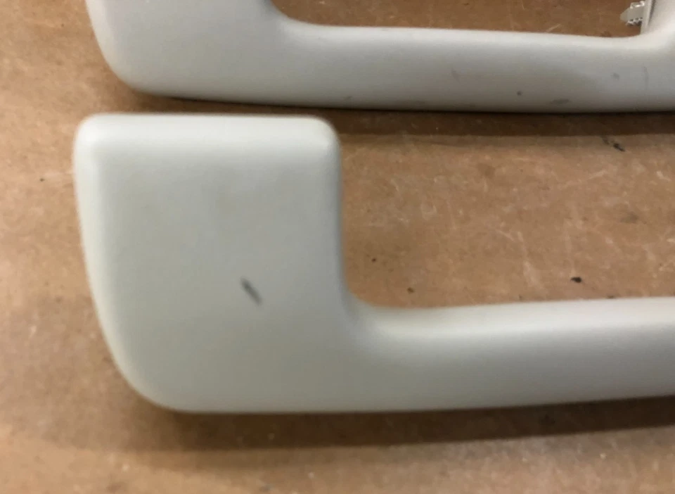 2013 chevy silverado rear roof grab handle set 2007-2013 gmc sierra - Image 2 of 4