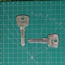 Mercedes Key Blank - For Older Models Like 190, 280 S/SE/SEL, 380, 450, 500 SE/SL/SLC