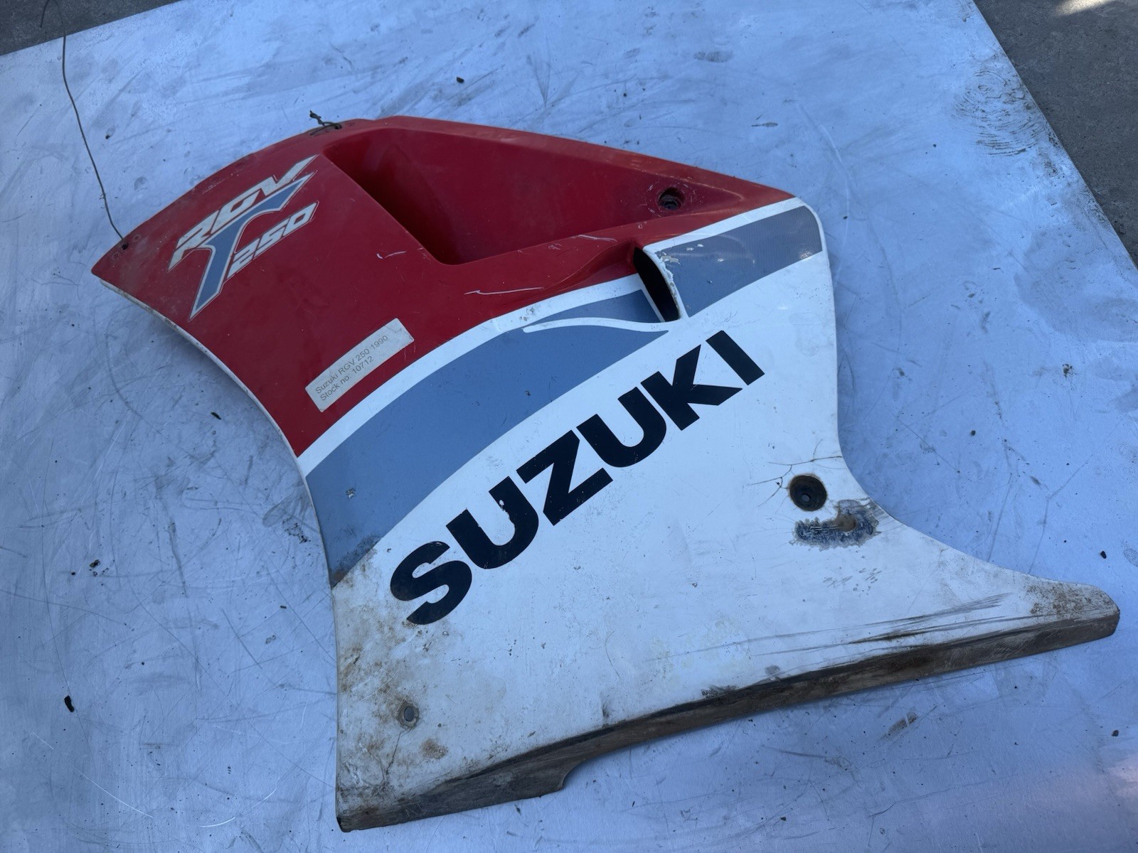 Suzuki RGV250 RGV 250 Fairing Cowl Cowling Right Hand Side Cover Oem Genuine