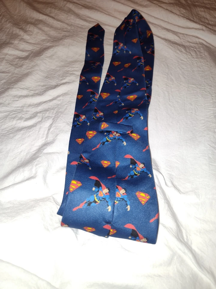 Corbata azul Superman & Shield Foto 2 de 4