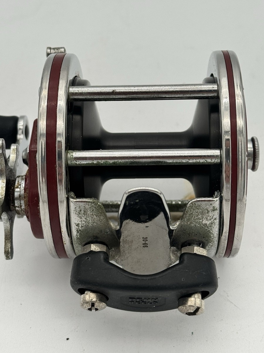 リール PENN SPECIAL SENATOR 3/0 112H PENN Special Senator 3/0 Conventional Reel - 112H2 [1152013