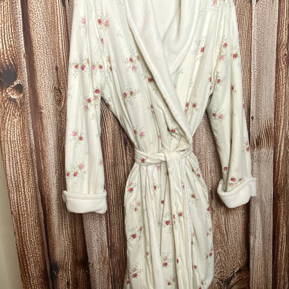 Bata Ralph Lauren marfil floral forrada de lana para mujer talla XL Foto 4 de 4