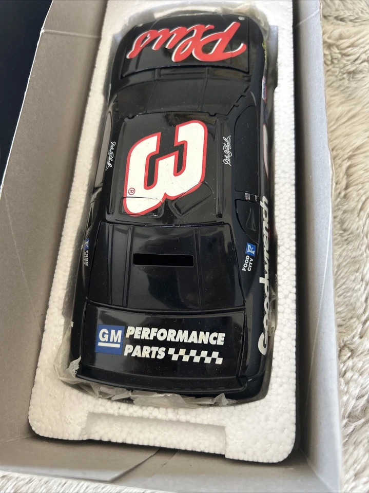 Dale Earnhardt Sr #3 Goodwrench Plus 1997 Monte Carlo 1:24 Acción NASCAR Banco #4 Foto 3 de 4