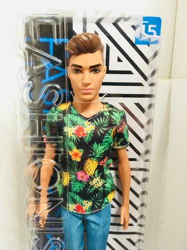 Barbie Ken Dolls - Fashionistas / In Career-Themed - Picture 9 of 99