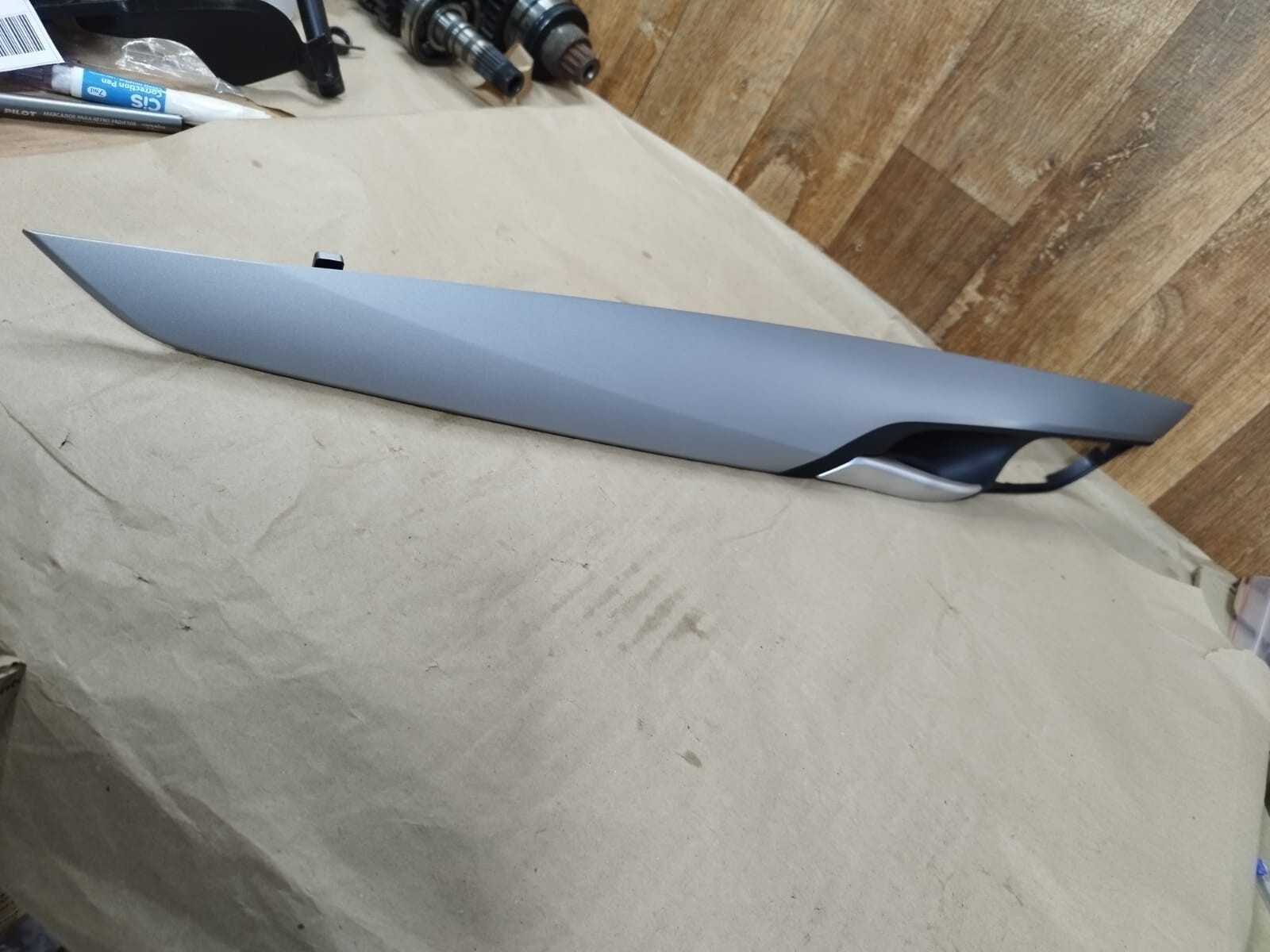 NEW BMW X5 F15 FRONT LEFT DOOR DECORATIVE STRIP 51417381879 