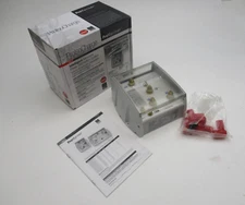 23124 PROMARINER ProlsoCharge 3 Battery Power Distribution System 12VDC 120AMPS