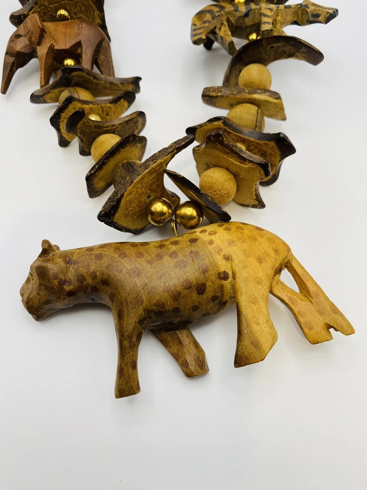 非洲木材手工雕刻动物野生动物园项链长颈鹿斑马犀牛悬挂 16 英寸 — 第 2/4 张图片