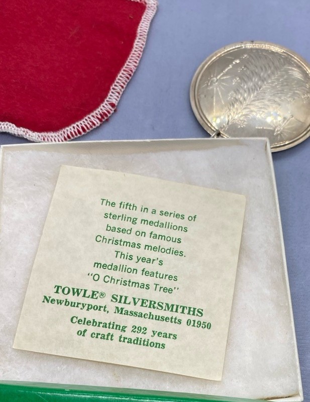 Towel sterling silver Christmas Melodies Medallion ornament 5th In Series Rare