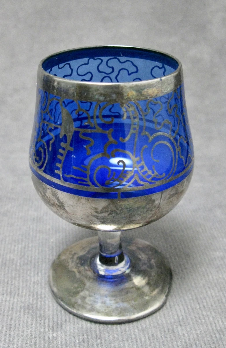 Blue Collectible Decanters 1900-1919 Time Period Manufactured for