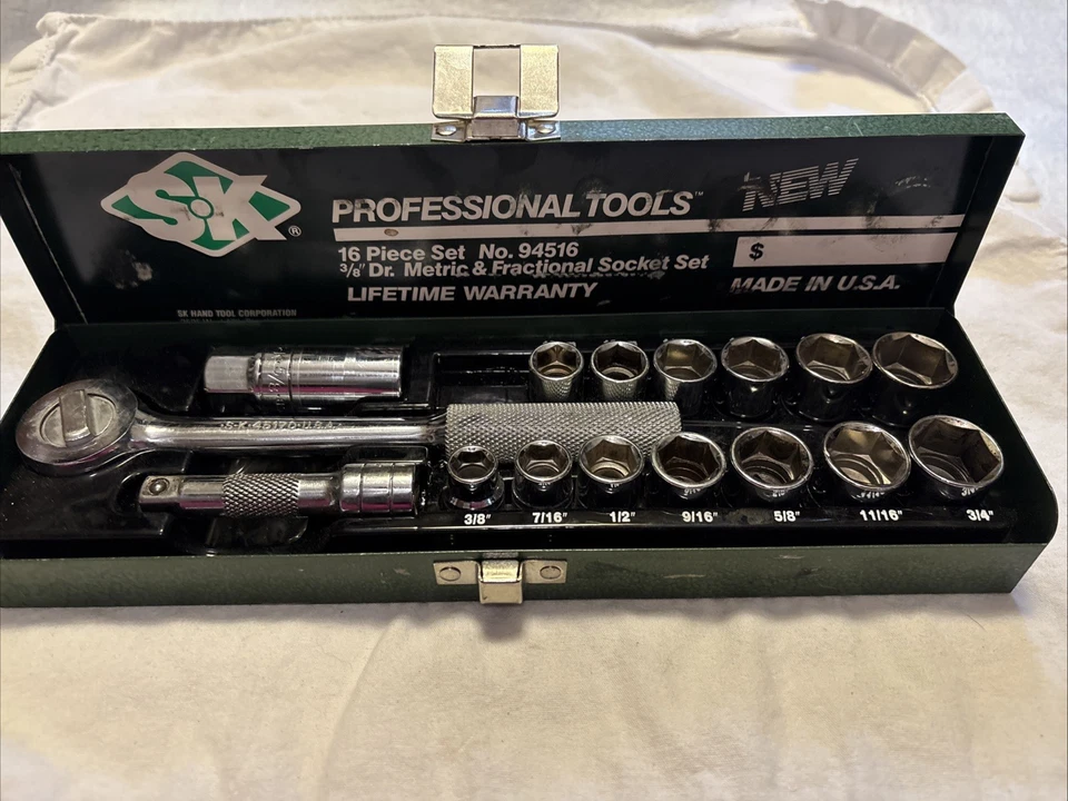 SK Tools USA 3/8" Drive 16pc 6pt Metric & Fractional Socket Set Metal Case 94516 - Image 2 of 4