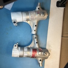 L&R Piper Twin Comanche Main Landing Gear Strut Housing Assembly P/N 20750-4, -3