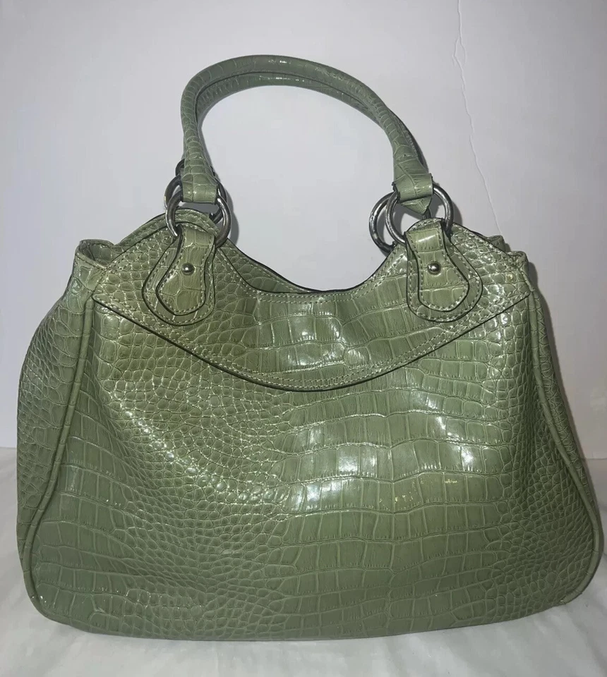 Bolso Cartera Nine West Lola “Get Totally Organized” Verde Hoja (17x11) Foto 3 de 4