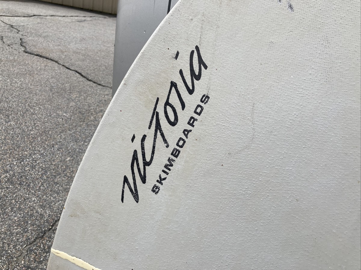 Vintage Victoria 48