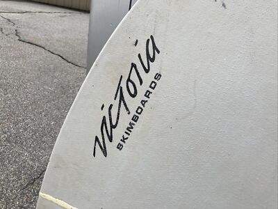 Vintage Victoria 48