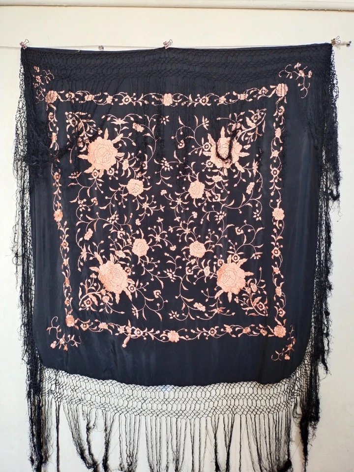 惊人的复古中国丝绸披肩钢琴流苏刺绣针线围巾 — 第 3/4 张图片