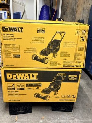 #ad DEWALT 21quot; Self Propelled Gas Lawn Mower Mulching Adjustable Height Catcher $359.00