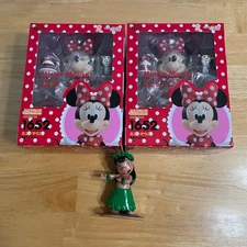 Nendoroid Minnie Mouse Lot of 2 Action Figures Disney Import Japan 1652 w/Bonus