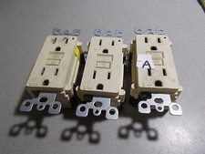 Leviton Class A 20A 125V Hospital Grade Outlets Duplex Receptacles, Lot of 3