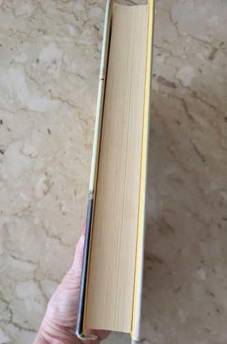 Nicholas Sparks *SAFE HAVEN* Hardcover First Edition Great Gift - Picture 5 of 12