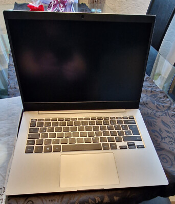 Samsung Galaxy Book Go 14 Zoll (128GB eUFS, Qualcomm Snapdragon 7c 2. Gen, 2,55