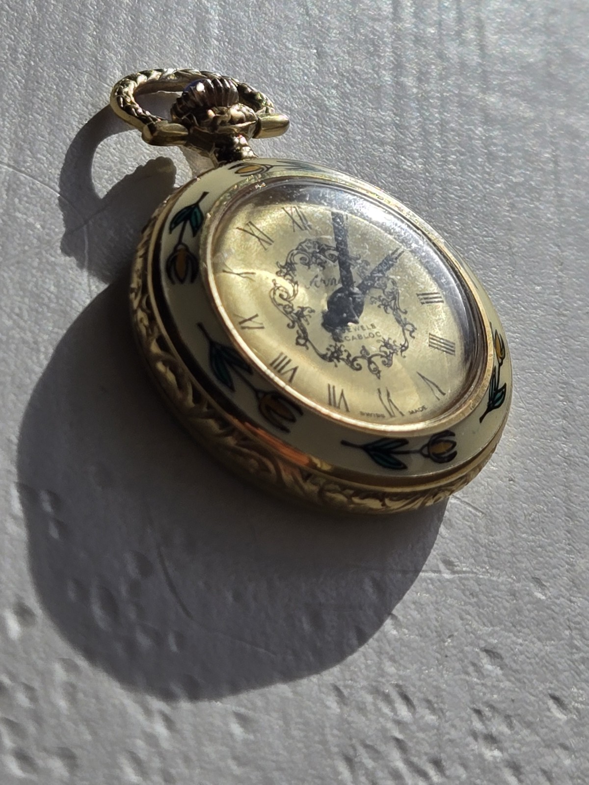 Arnex Pendant Watch Gold and Enamel Victorian Design Swiss Made 17 Jewels Works