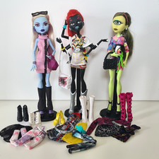 Monster High I heart fashion Iris Clops, Abbey Bominable & Wydowna Spider bundle