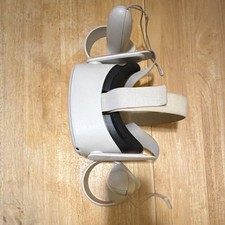 Meta Quest 2 White Plastic Standalone VR Head...