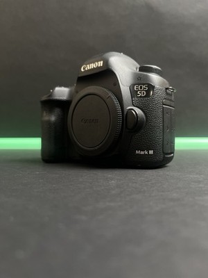 Canon EOS 5D Mark III Digital SLR Camera Used, Good condition, Full Frame