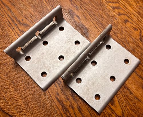 80/20 15 series 9 hole brackets. 2pcs.