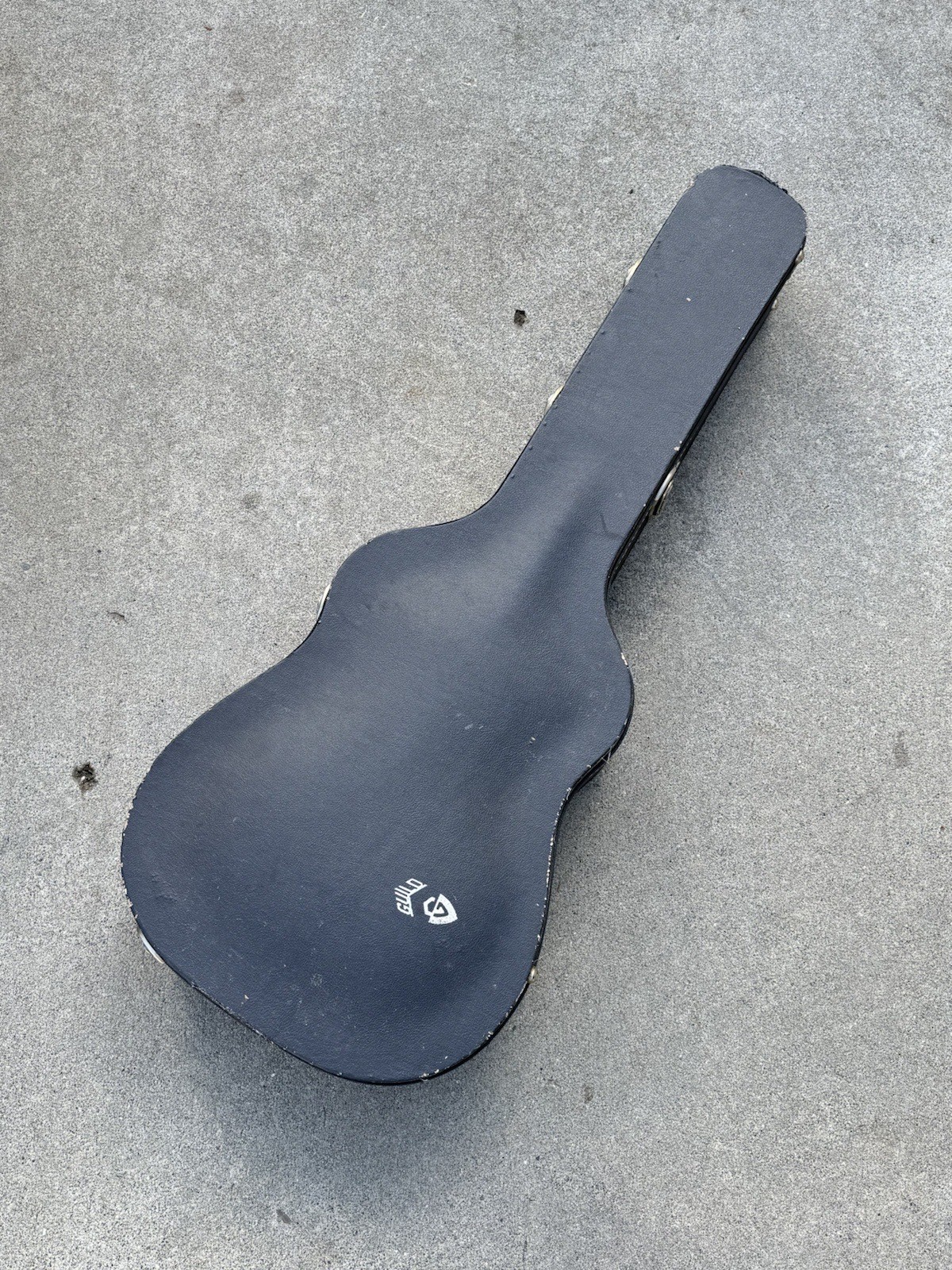 Vintage Guild Guitar Case (Damaged READ)