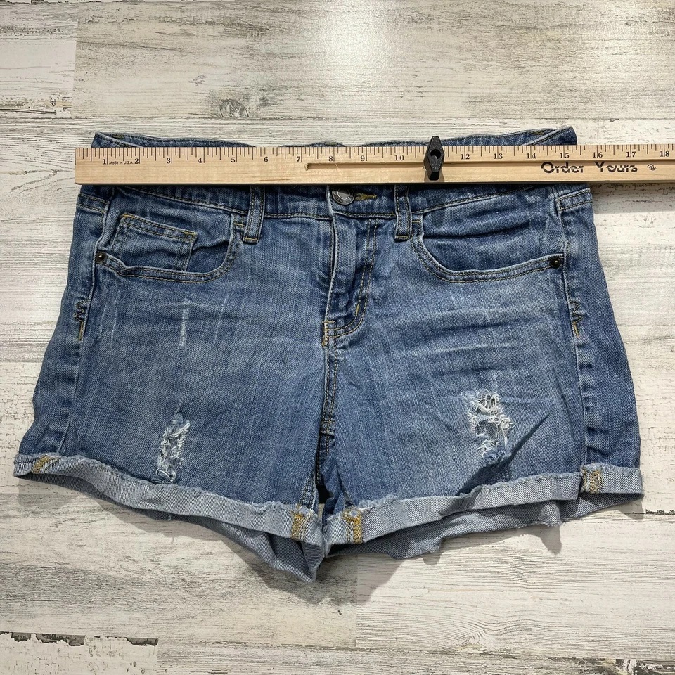 Mossimo Womens Denim Jeans Shorts Tattered Blue Size 11 - Image 4 of 4