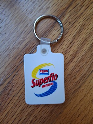 Exxon Superflo Motor Oil Key Chain